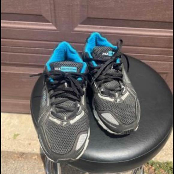 Size 9 fils running shoes - Picture 4 of 5